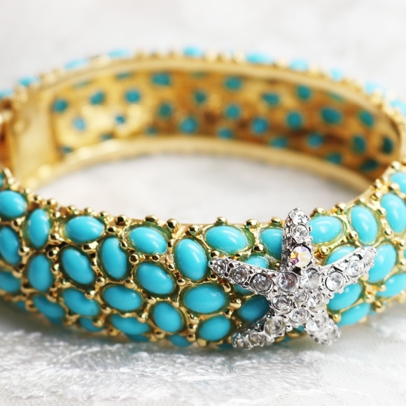 ⚜️ Vintage Kenneth Jay Lane Crystal Starfish Turquoise Cabochon Bracelet - Picture 5 of 16